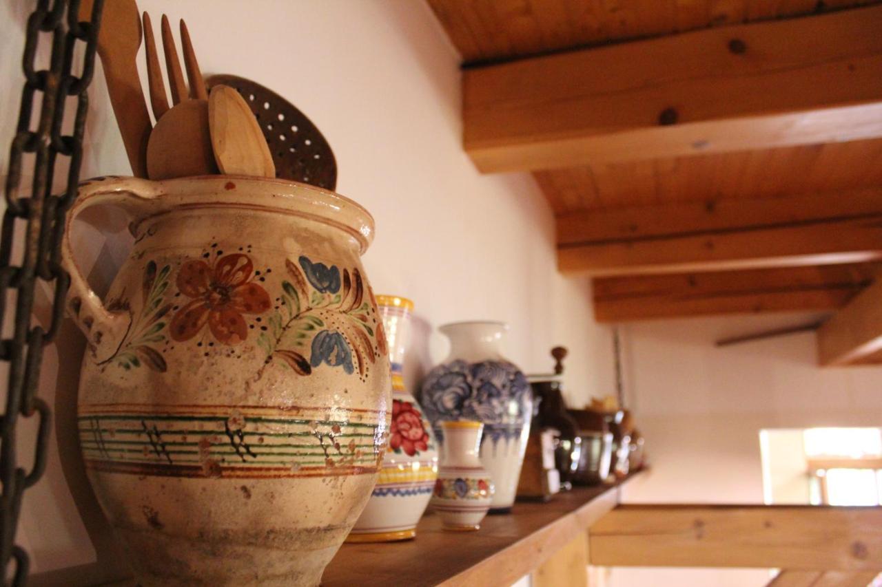 Maria Penzion & Restaurant Trenčín エクステリア 写真